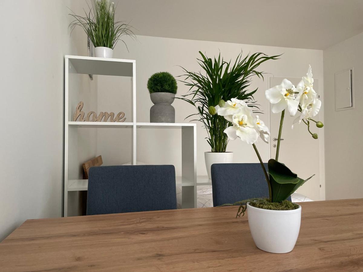 55 M2 Stylish Apartment With Balcony & Parking Viena Exterior foto