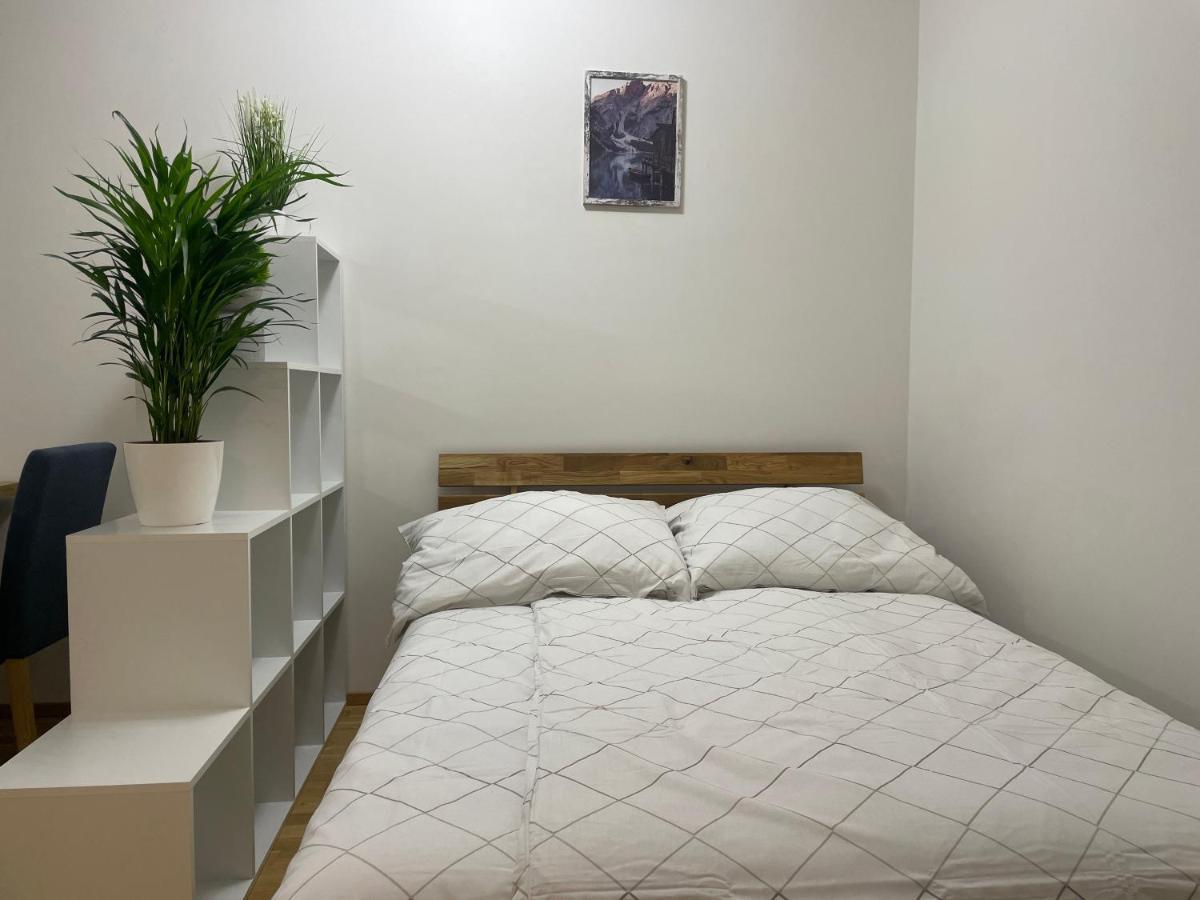 55 M2 Stylish Apartment With Balcony & Parking Viena Exterior foto
